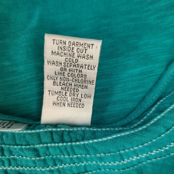 Hasting & Smith Petites Embroidered top size PM - Picture 6 of 6